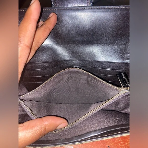 EUC Authentic Fendi Monogram Wallet - Picture 7 of 9